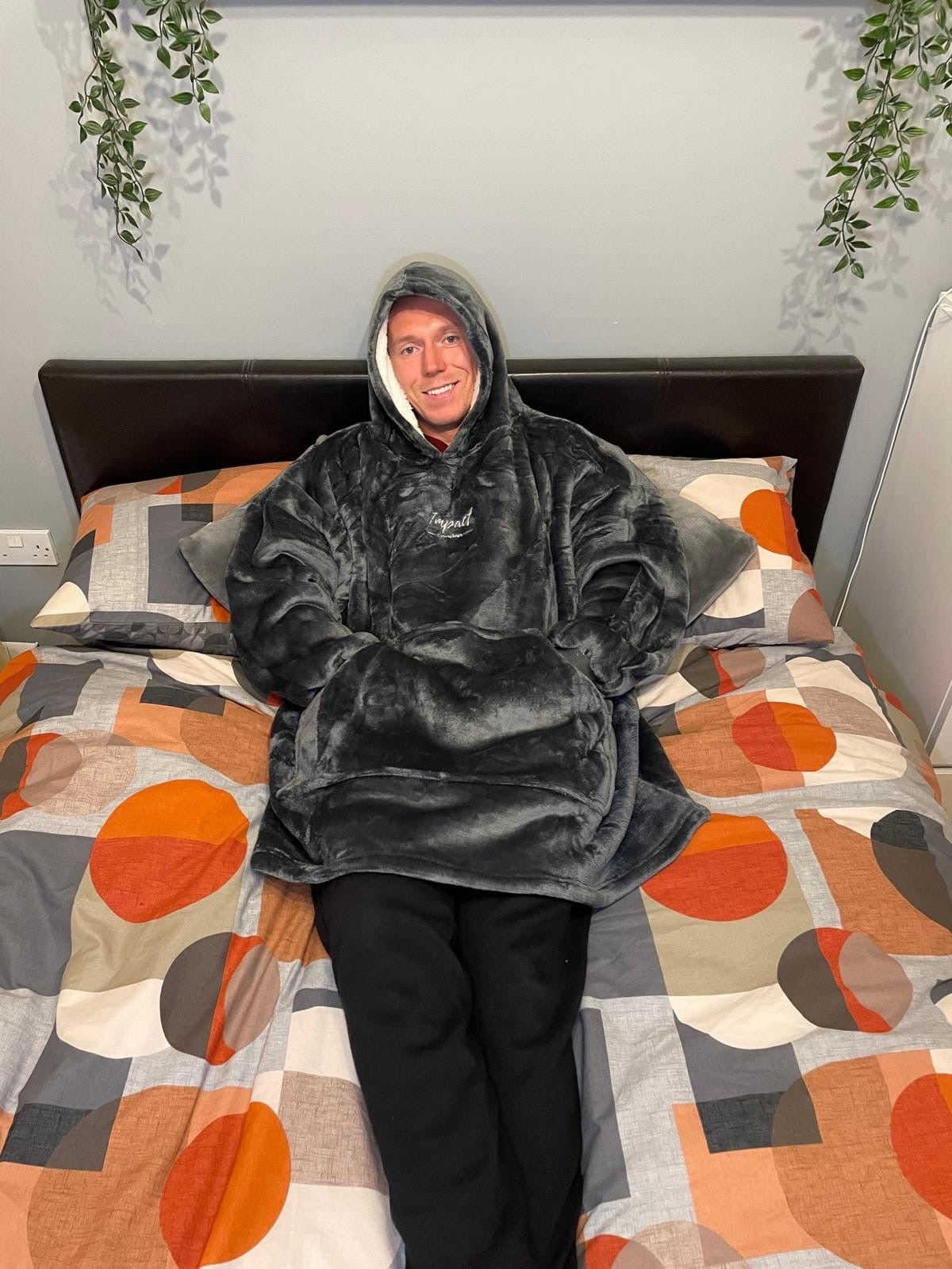 Adults Charcoal Grey Oversized Hooded Blanket